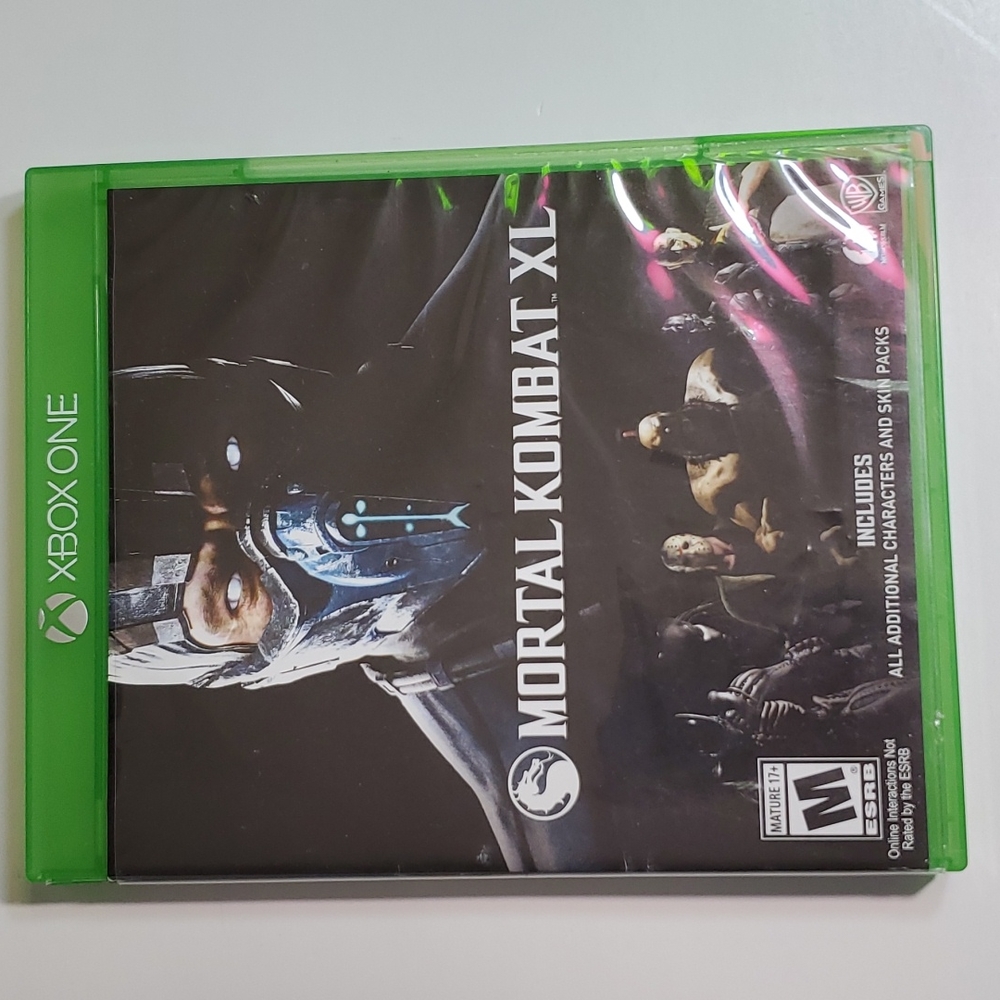 Like New 2015 Mortal Kombat XL Xbox one game